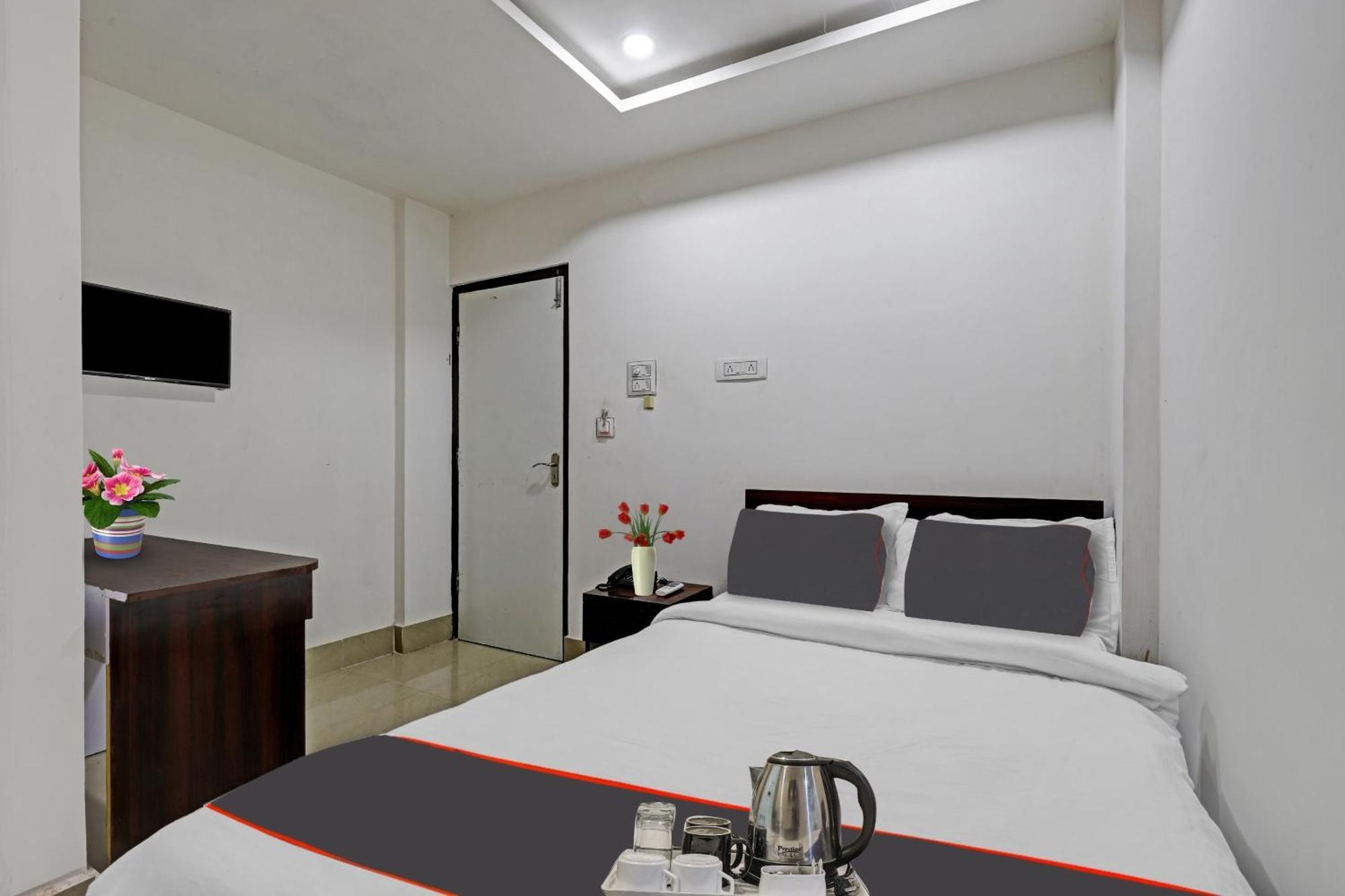 Hotel O Lakhi Guest House Guwahati Eksteriør bilde