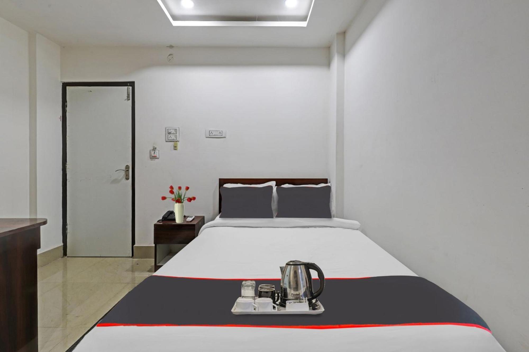 Hotel O Lakhi Guest House Guwahati Eksteriør bilde
