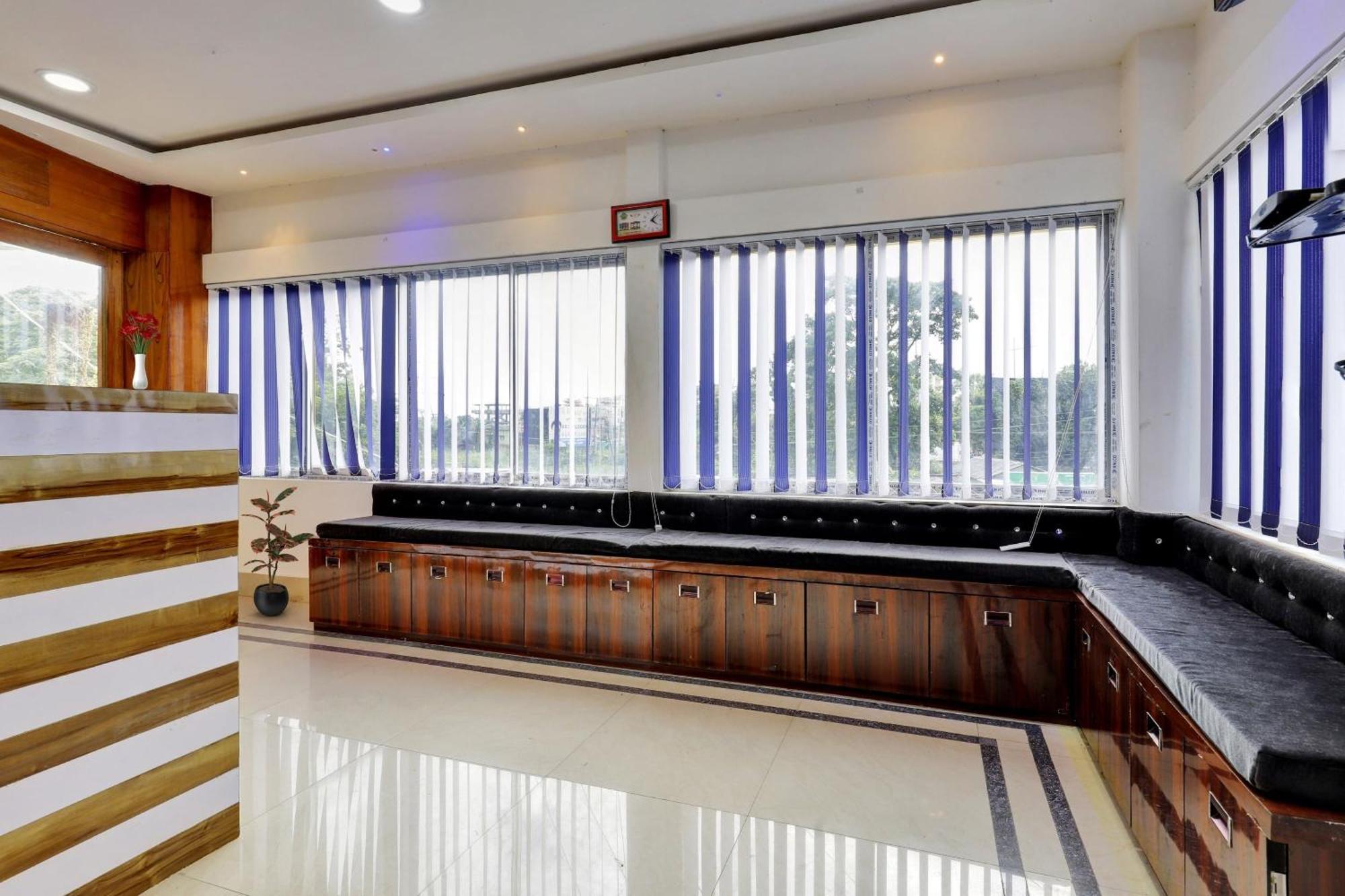 Hotel O Lakhi Guest House Guwahati Eksteriør bilde