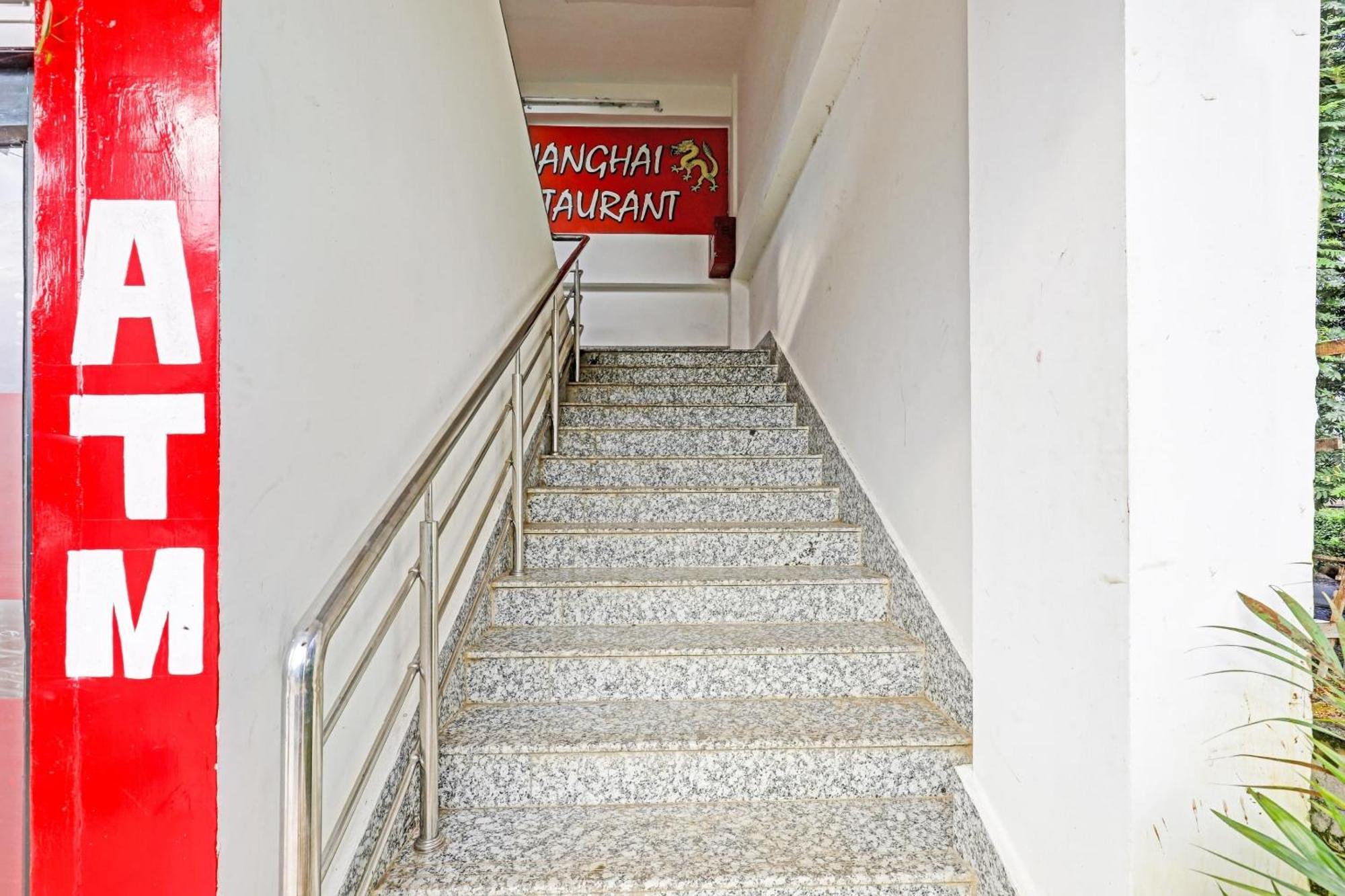 Hotel O Lakhi Guest House Guwahati Eksteriør bilde